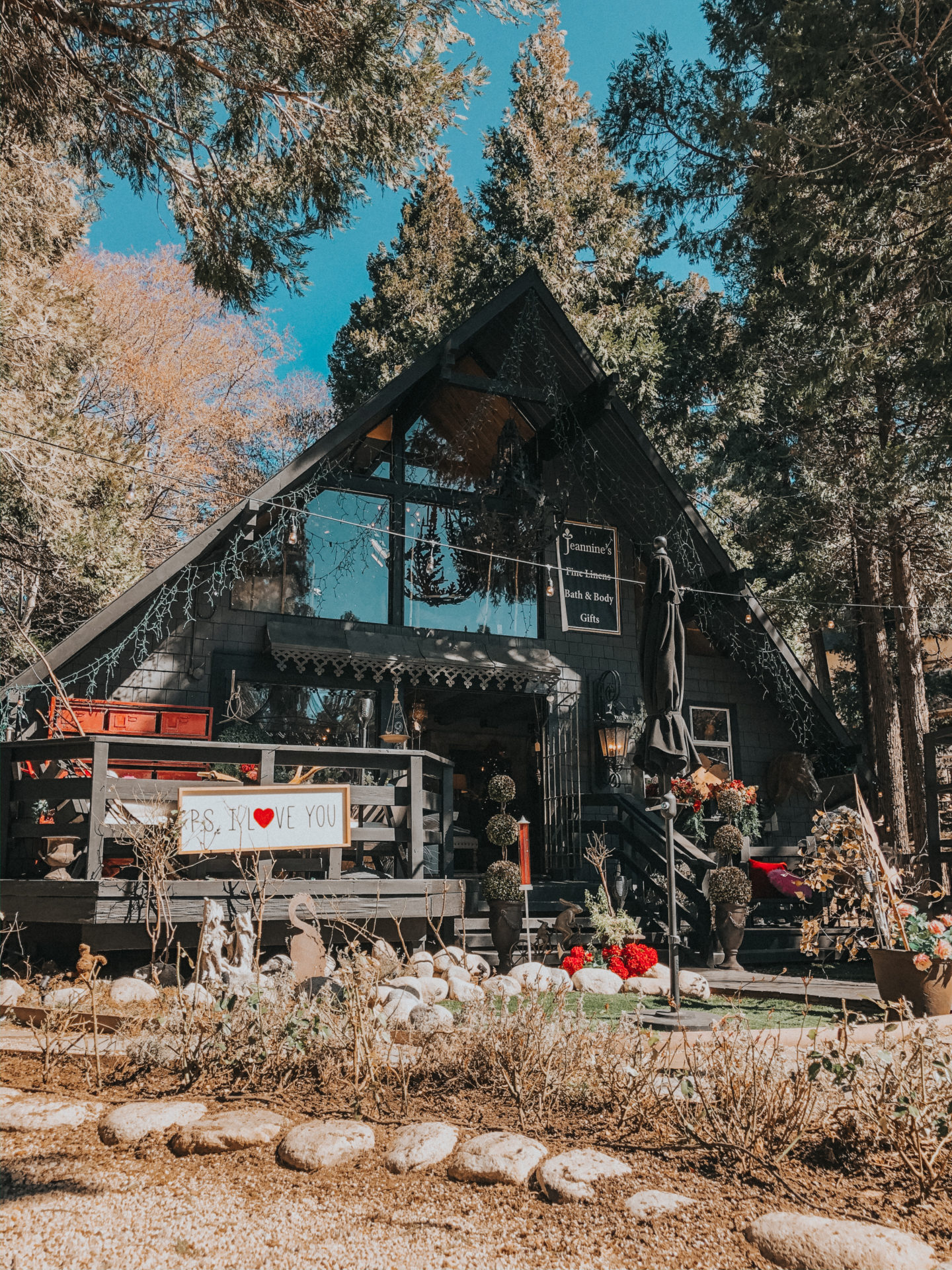 lake_arrowhead_shop