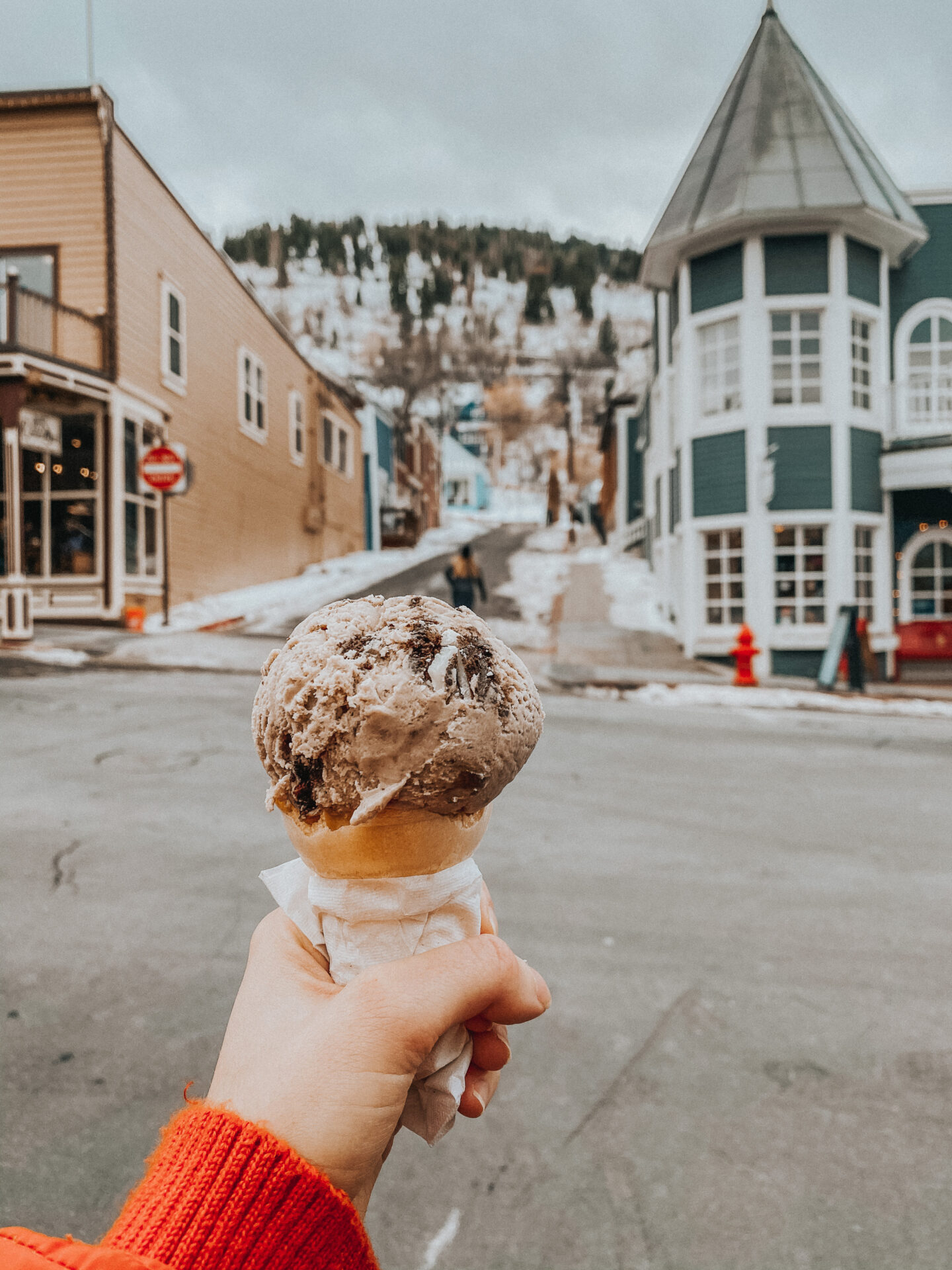 How to spend 1 week in Park City, Utah: Park City Travel Guide - Park City restaurants and food