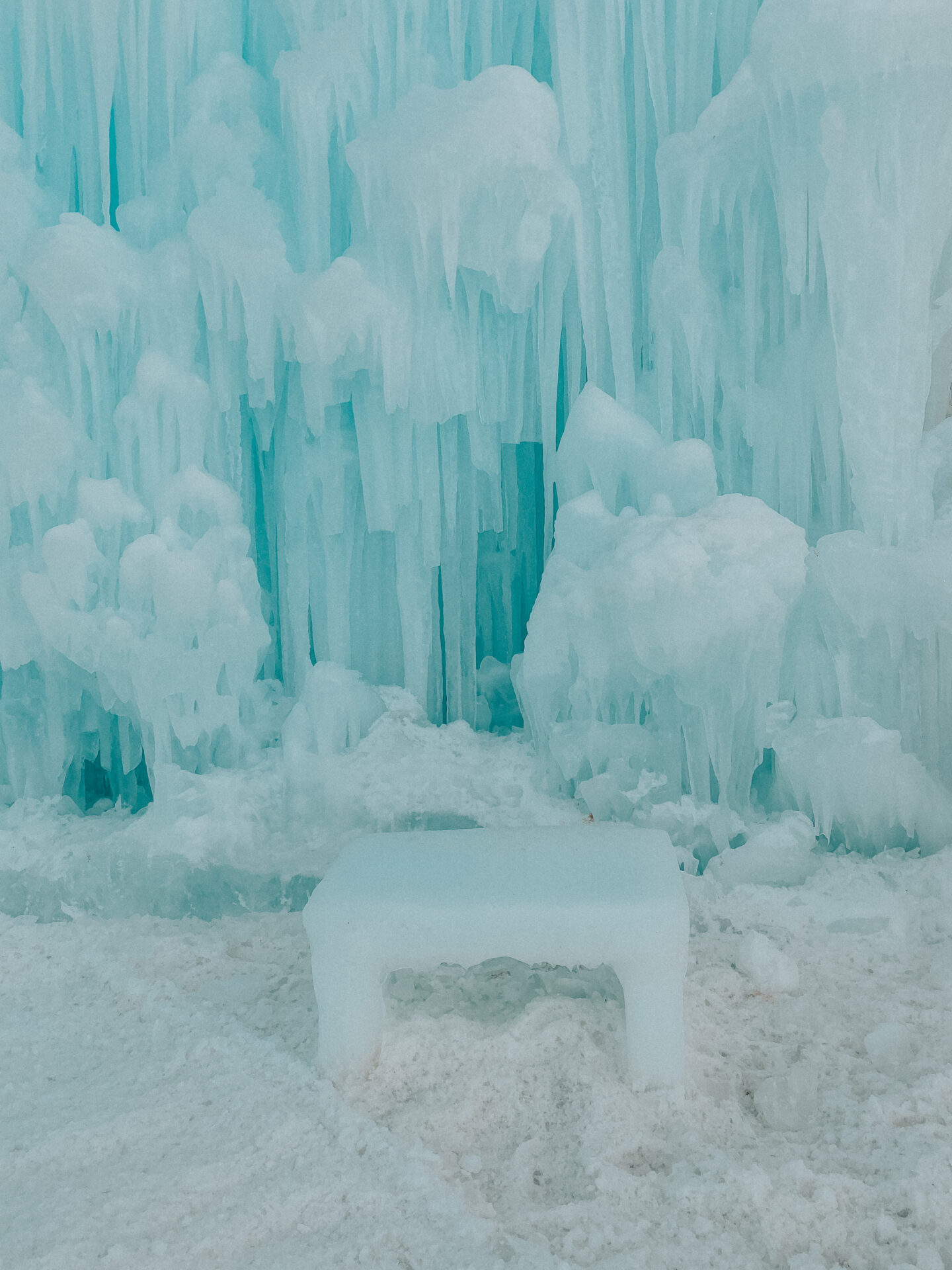 Tips for Visiting the Ice Castles in Midway, UT - Palm Trees and Pellegrino Travel Tips