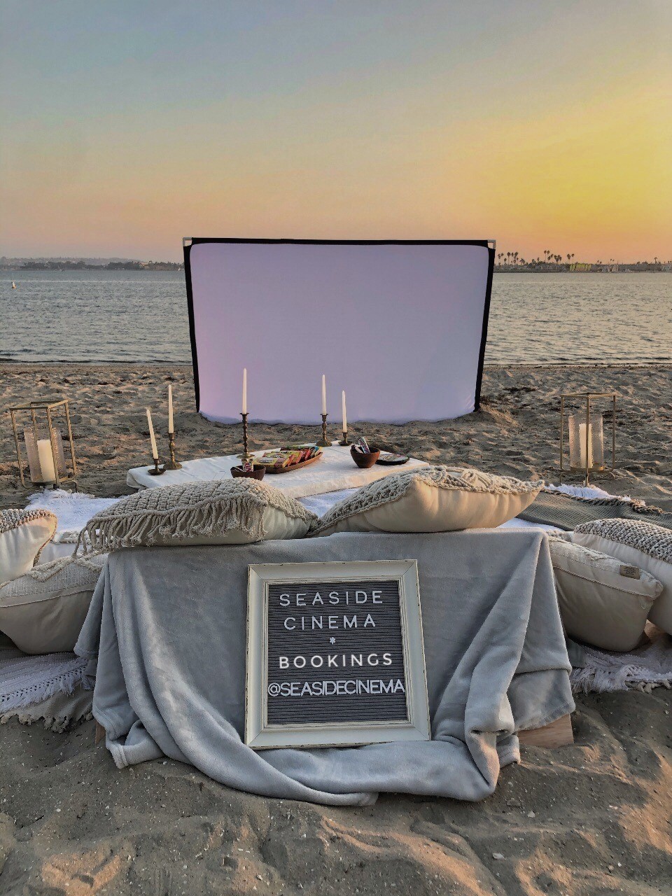 San Diego Valentine's Day Ideas - Drive-in movie theatre Seaside Cinema