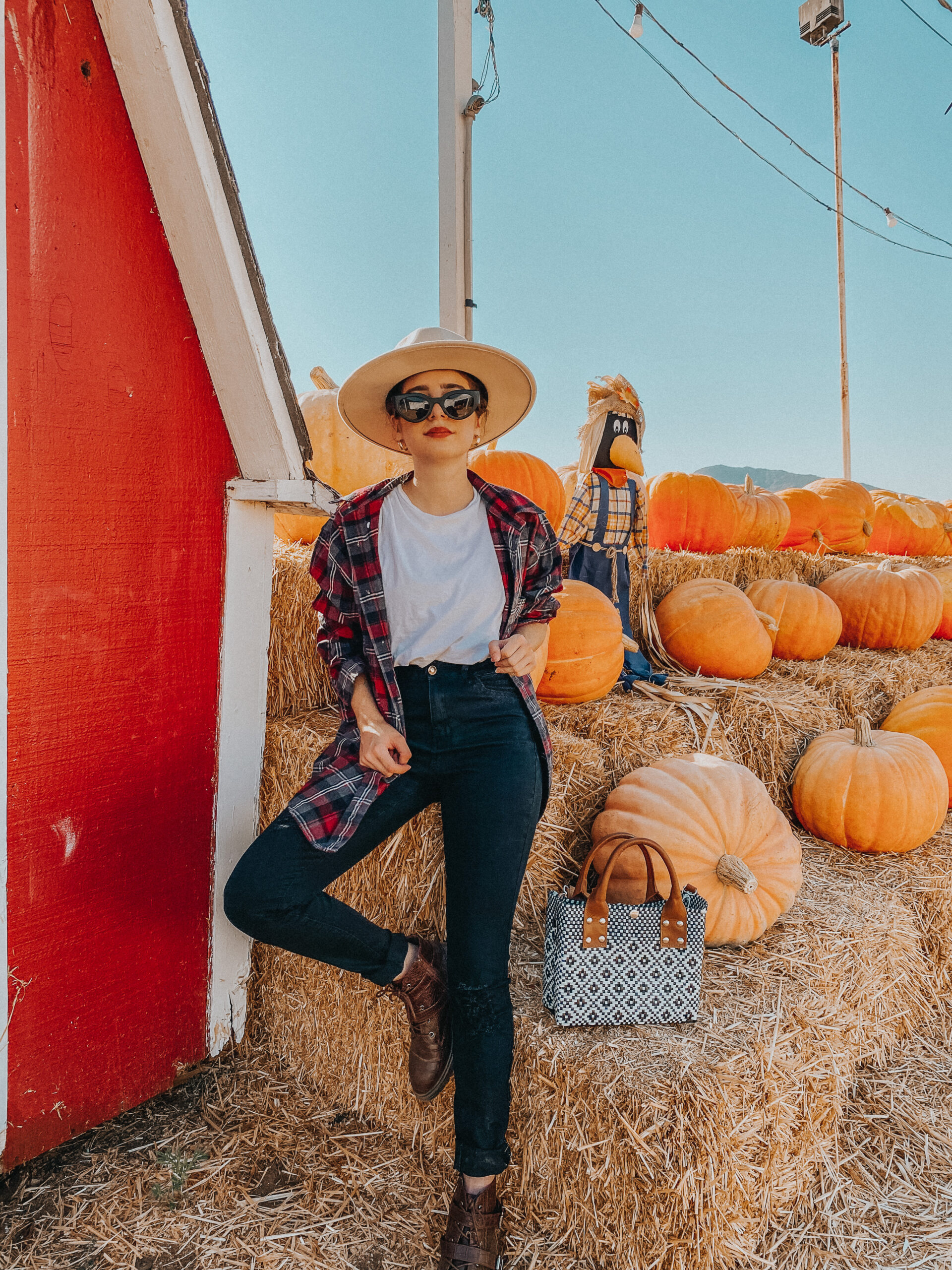 5 Pumpkin Patch Outfit Ideas to try this Fall - Palm Trees & Pellegrino