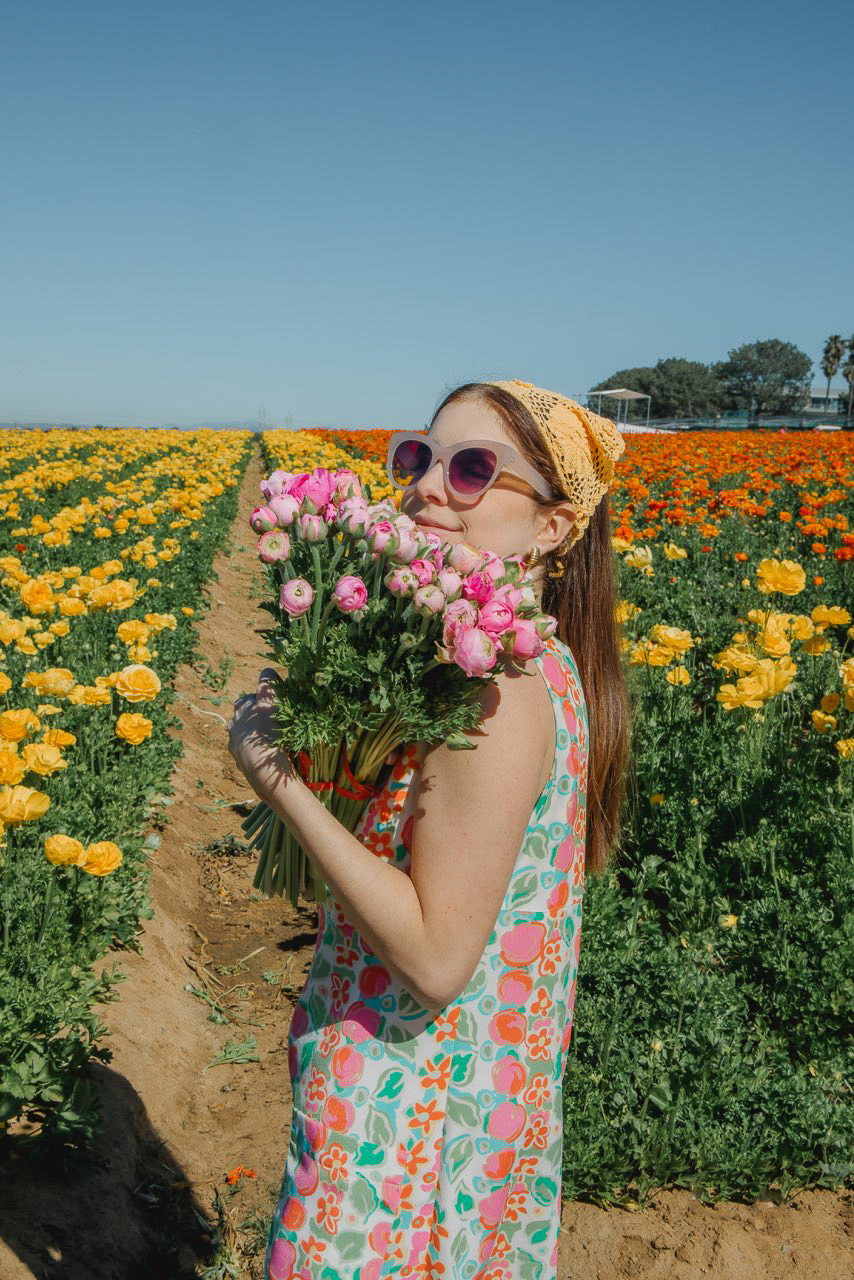 Flower field photo shoot ideas